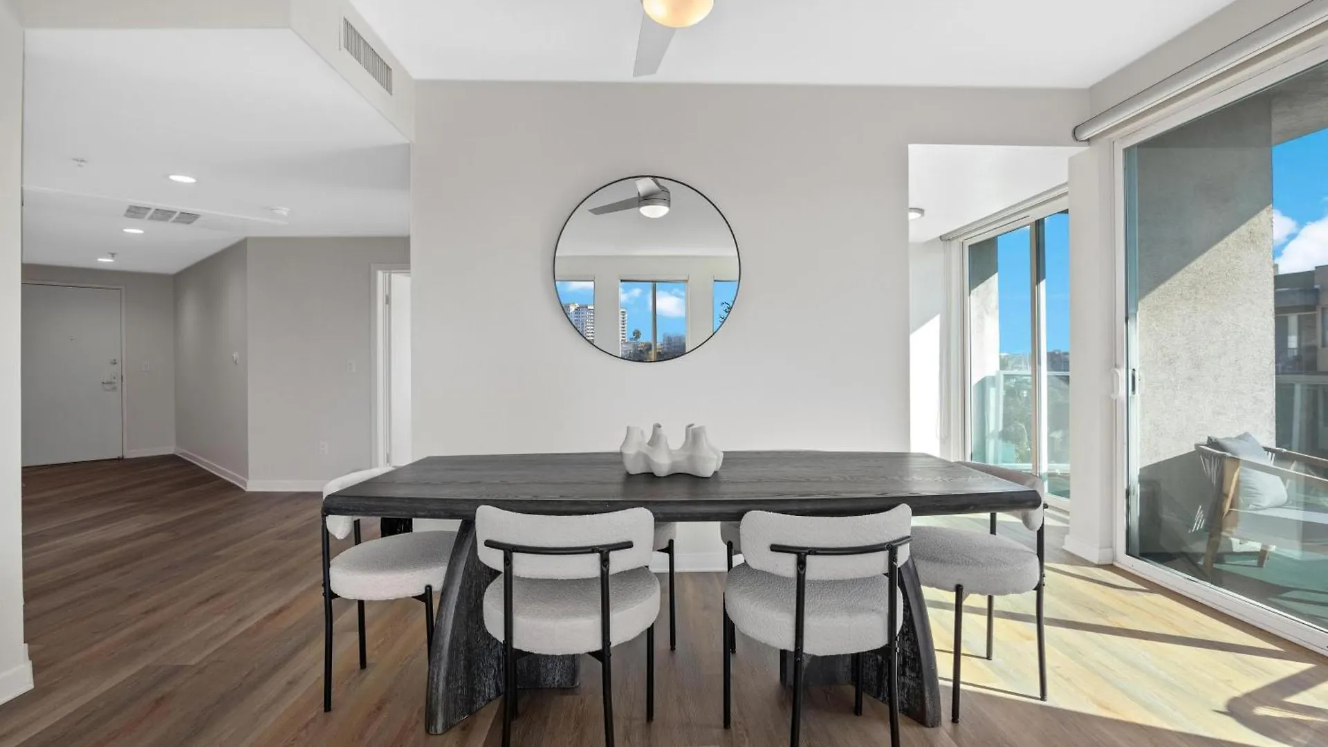 Apartment Coastal Bliss - Luxe 2Br Retreat In Mdr - Venice - Sm Los Angeles