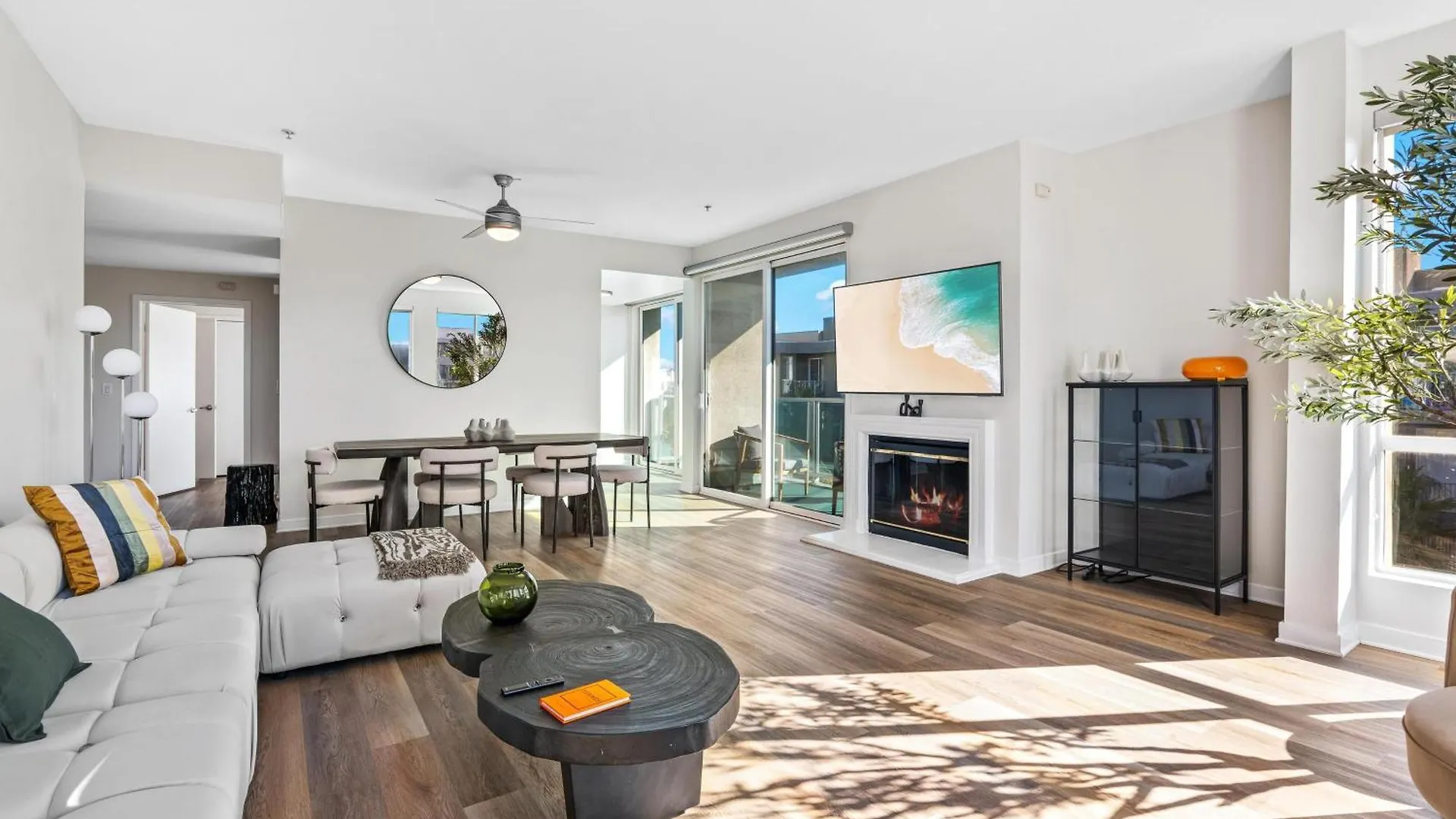 Apartment Coastal Bliss - Luxe 2Br Retreat In Mdr - Venice - Sm Los Angeles United States